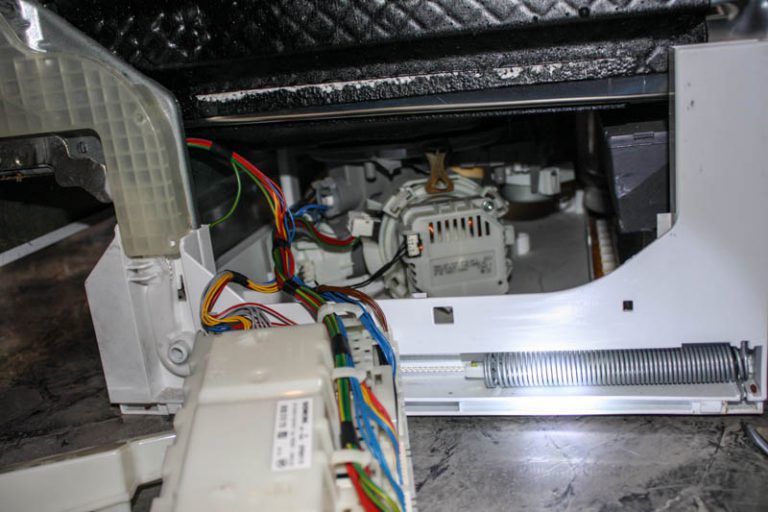 Bosch Geschirrspüler Silence Plus Fehler E24 (und neu E15) line18.de